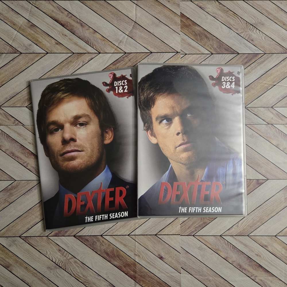 ​Dexter: The Fifth Season DVD Set Complete 4-Disc Collection - Michael C. Hall